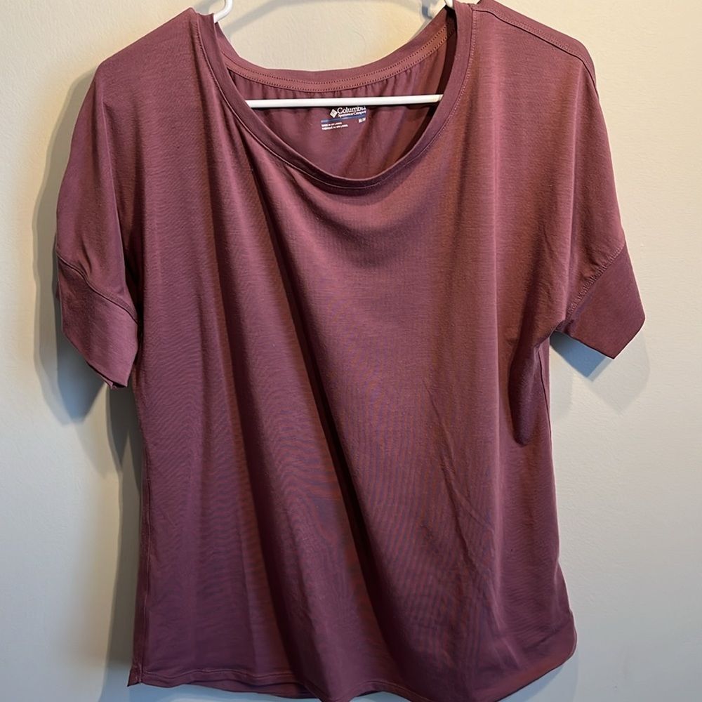 Columbia Active Outsoors Purple Tee Women’s M